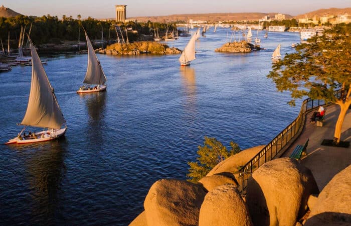 Nile Cruise vs Felucca Sailing
