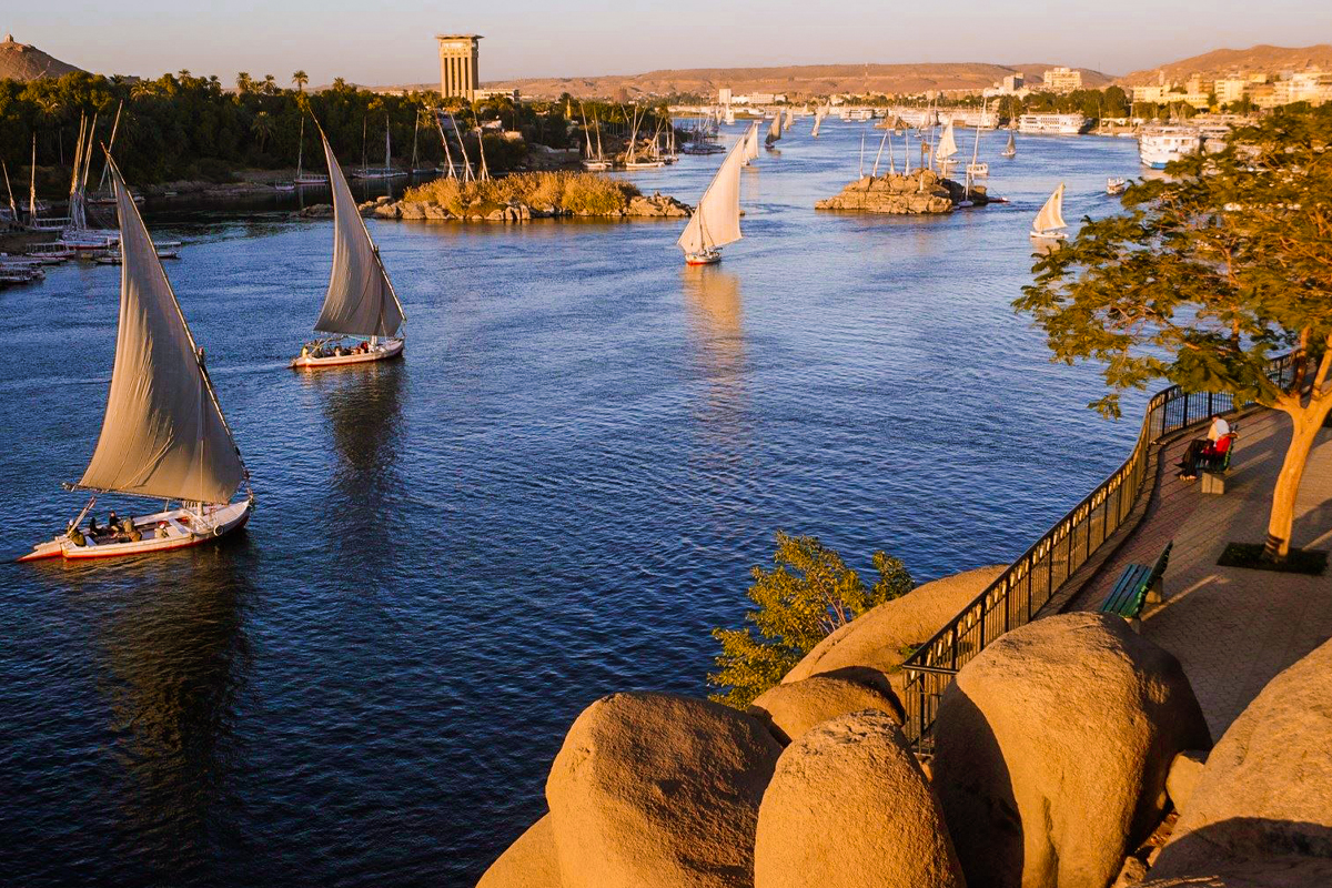 Nile Cruise vs Felucca Sailing